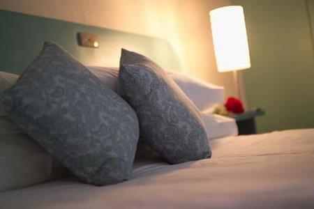 International Motor Inn - Accommodation Noosa 2