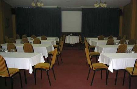 International Motor Inn - Accommodation Noosa 3