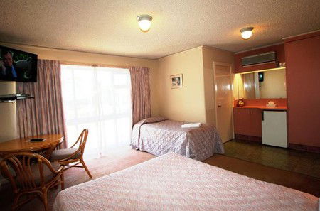 Beaumaris Bay Motel - Accommodation Noosa 2