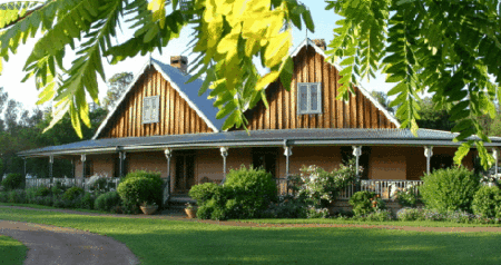 Carriages Country House - Accommodation Noosa