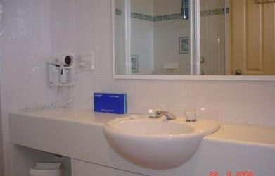 Best Western Macquarie Barracks Motor Inn - Accommodation Noosa 1