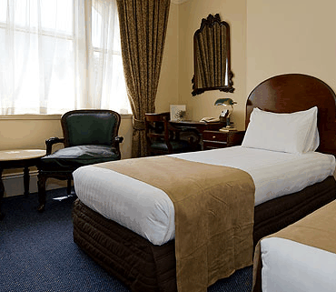 Hadleys Hotel - Accommodation Noosa