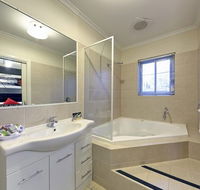 Comfort Inn And Suites Georgian Albury - Accommodation Noosa