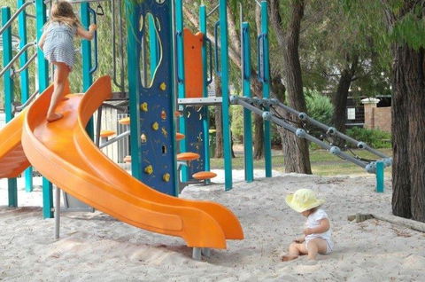 Busselton Beach Resort - Accommodation Noosa 1