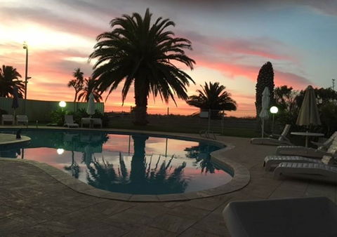 Busselton Beach Resort - Accommodation Noosa 2