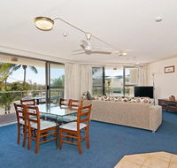 Chateau Royale Beach Resort - Accommodation Noosa