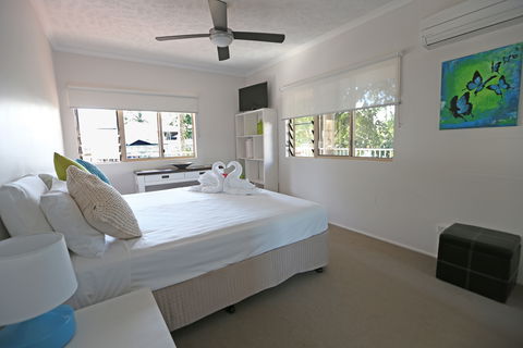Cairns Beach Resort - Accommodation Noosa 8