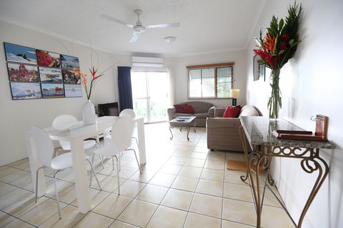 Cairns Beach Resort - Accommodation Noosa 9