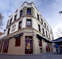 The Limerick Arms Hotel - Accommodation Noosa