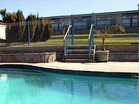 Oyster Court Motel And Holiday Units - Accommodation Noosa 0