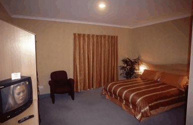 Abbotsham TAS Accommodation Noosa