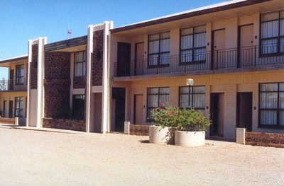 Opal Inn Hotel Motel And Tourist Park - Accommodation Noosa 2