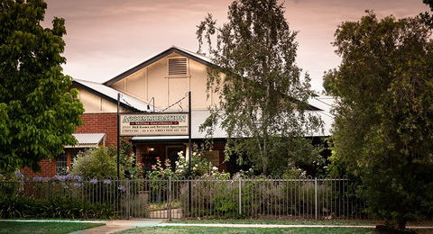 Millies Guesthouse & Serviced Apartments - Accommodation Noosa 0