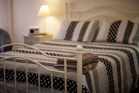 Millies Guesthouse & Serviced Apartments - Accommodation Noosa 4