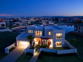 Valencia - Accommodation Noosa 0
