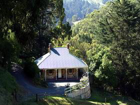 Bishops Adelaide Hills - The Waterfalls - Accommodation Noosa 1