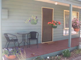 Waterfall Cottage - Accommodation Noosa 0