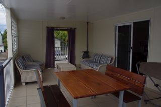 Moffat Beach Pet Friendly Holiday House - Accommodation Noosa 3