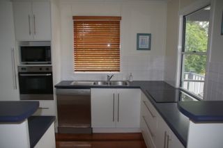 Moffat Beach Pet Friendly Holiday House - Accommodation Noosa 6