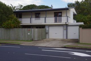 Moffat Beach Pet Friendly Holiday House - Accommodation Noosa 8