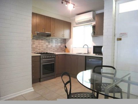 Staywest Apartments - Accommodation Noosa 1