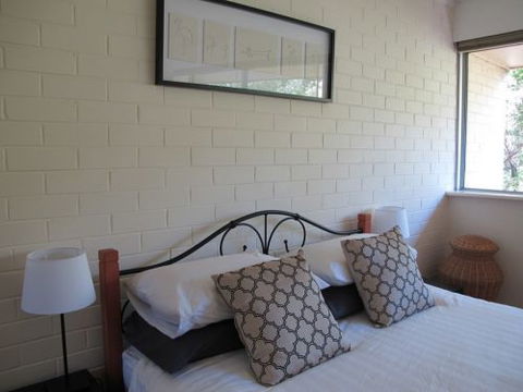 Staywest Apartments - Accommodation Noosa 6