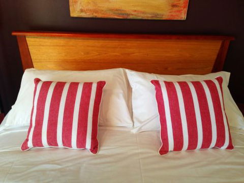 ArtHOUSE Beachfront Accommodation - Accommodation Noosa 4