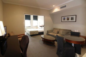 Quality Hotel Batman's Hill On Collins - Accommodation Noosa 10