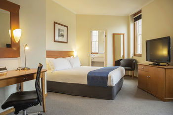 Holiday Inn Old Sydney The Rocks - Accommodation Noosa 3