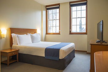 Holiday Inn Old Sydney The Rocks - Accommodation Noosa 5