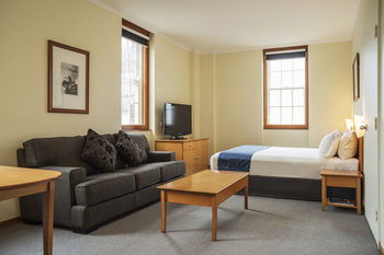 Holiday Inn Old Sydney The Rocks - Accommodation Noosa 11