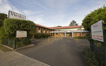 175 (formerly Wesley Lodge) - Accommodation Noosa 0