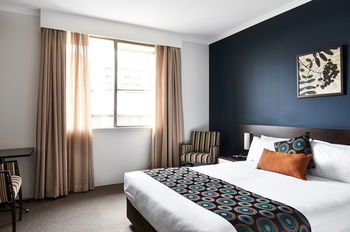 175 (formerly Wesley Lodge) - Accommodation Noosa 2