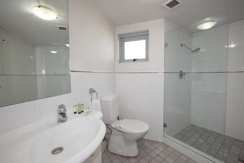 Napoleon On Kent - Accommodation Noosa 2