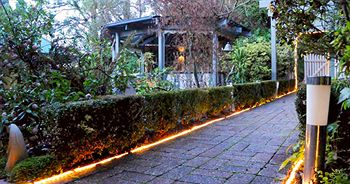 Annie Roe's Luxury Bed & Breakfast - Accommodation Noosa 2
