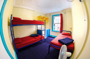 Jolly Swagman Backpackers - Accommodation Noosa 13