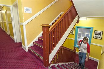 Jolly Swagman Backpackers - Accommodation Noosa 0