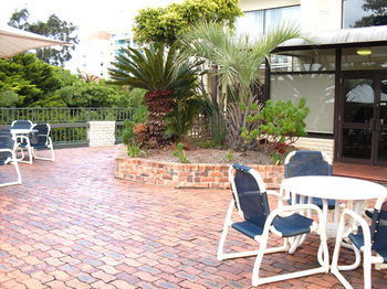 El Lago Waters Motel - Accommodation Noosa 4