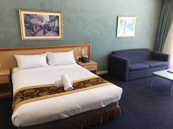 El Lago Waters Motel - Accommodation Noosa 11