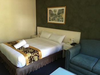 El Lago Waters Motel - Accommodation Noosa 14