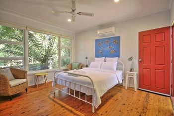 Dolphin Sands - Accommodation Noosa 12