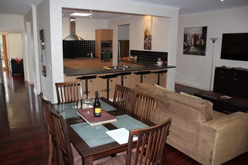 Yering Gorge Cottages By The Eastern Golf Club - Accommodation Noosa 22