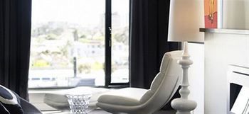 Art Series - The Cullen - Accommodation Noosa 19