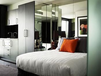 Art Series - The Cullen - Accommodation Noosa 26