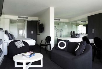 Art Series - The Cullen - Accommodation Noosa 28