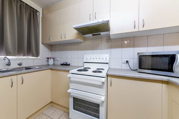Best Western Melbourne's Princes Park Motor Inn - Accommodation Noosa 58
