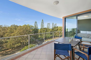 Santorini Twin Waters - Accommodation Noosa 31
