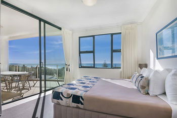 Santorini Twin Waters - Accommodation Noosa 33