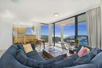 Santorini Twin Waters - Accommodation Noosa 38