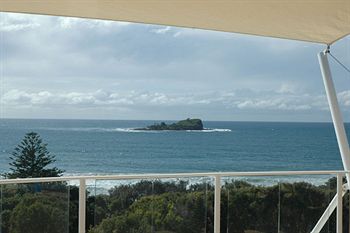 Santorini Twin Waters - Accommodation Noosa 8